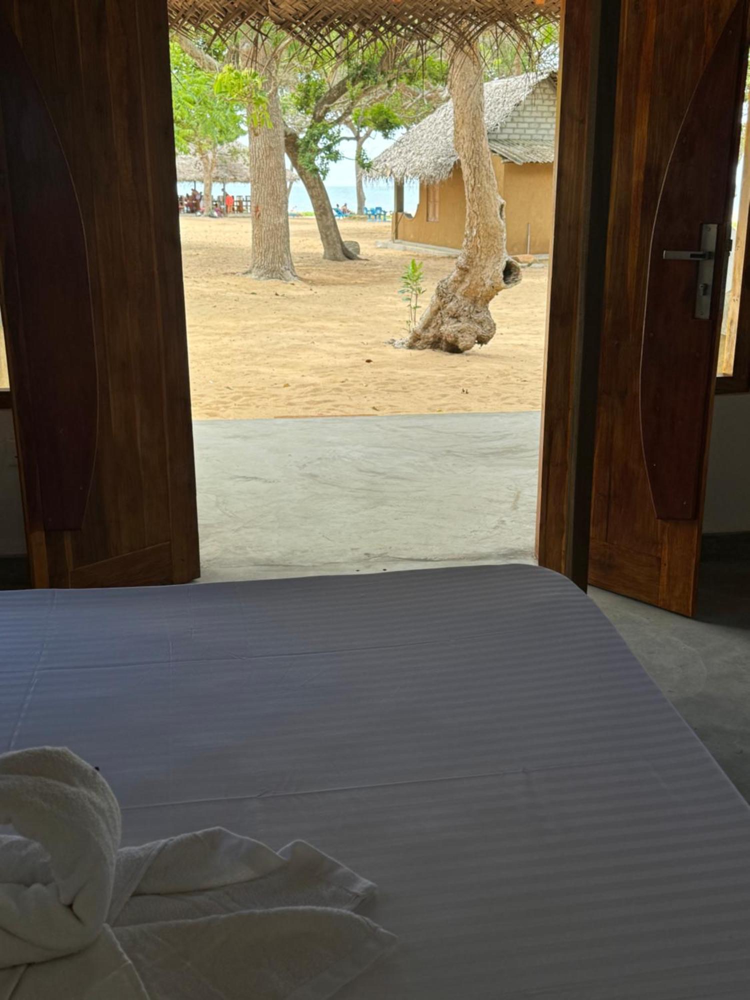 Peanut Farm Surf And Wild Resort - Arugambay อารูกัมเบย์ ภายนอก รูปภาพ