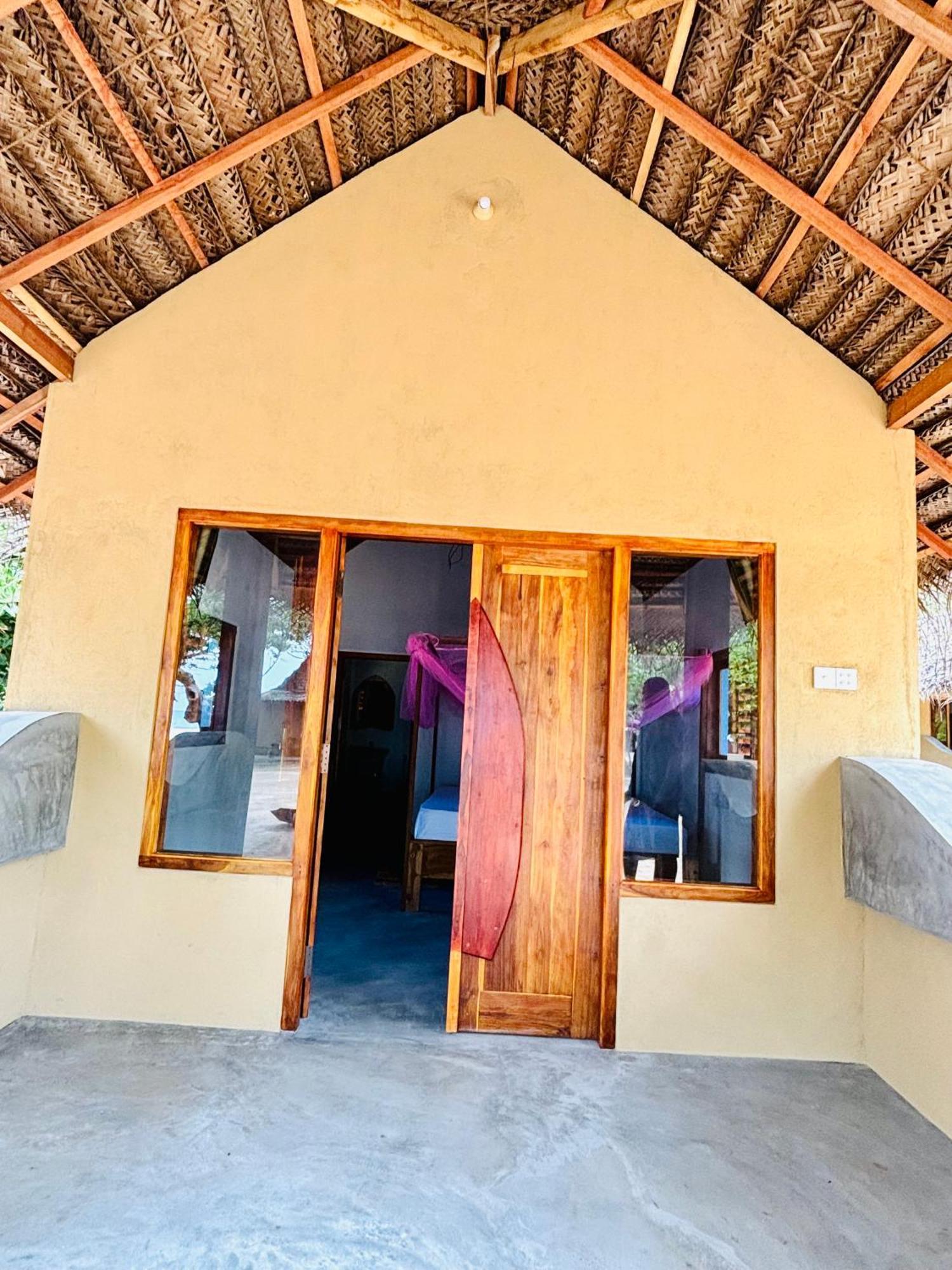 Peanut Farm Surf And Wild Resort - Arugambay อารูกัมเบย์ ภายนอก รูปภาพ